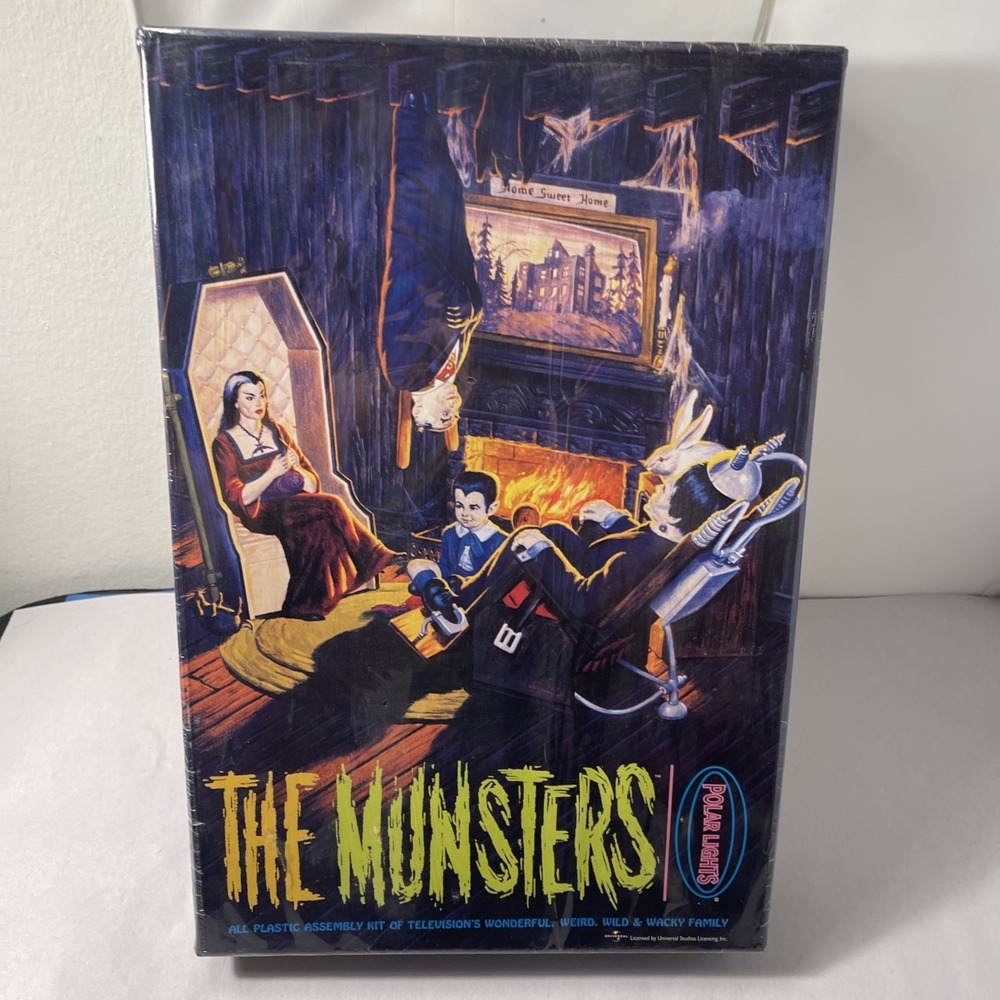 Polar Lights The Munsters All Plastic Assembly Kit Model 5013 Playing Mantis New - Picture 6 of 11